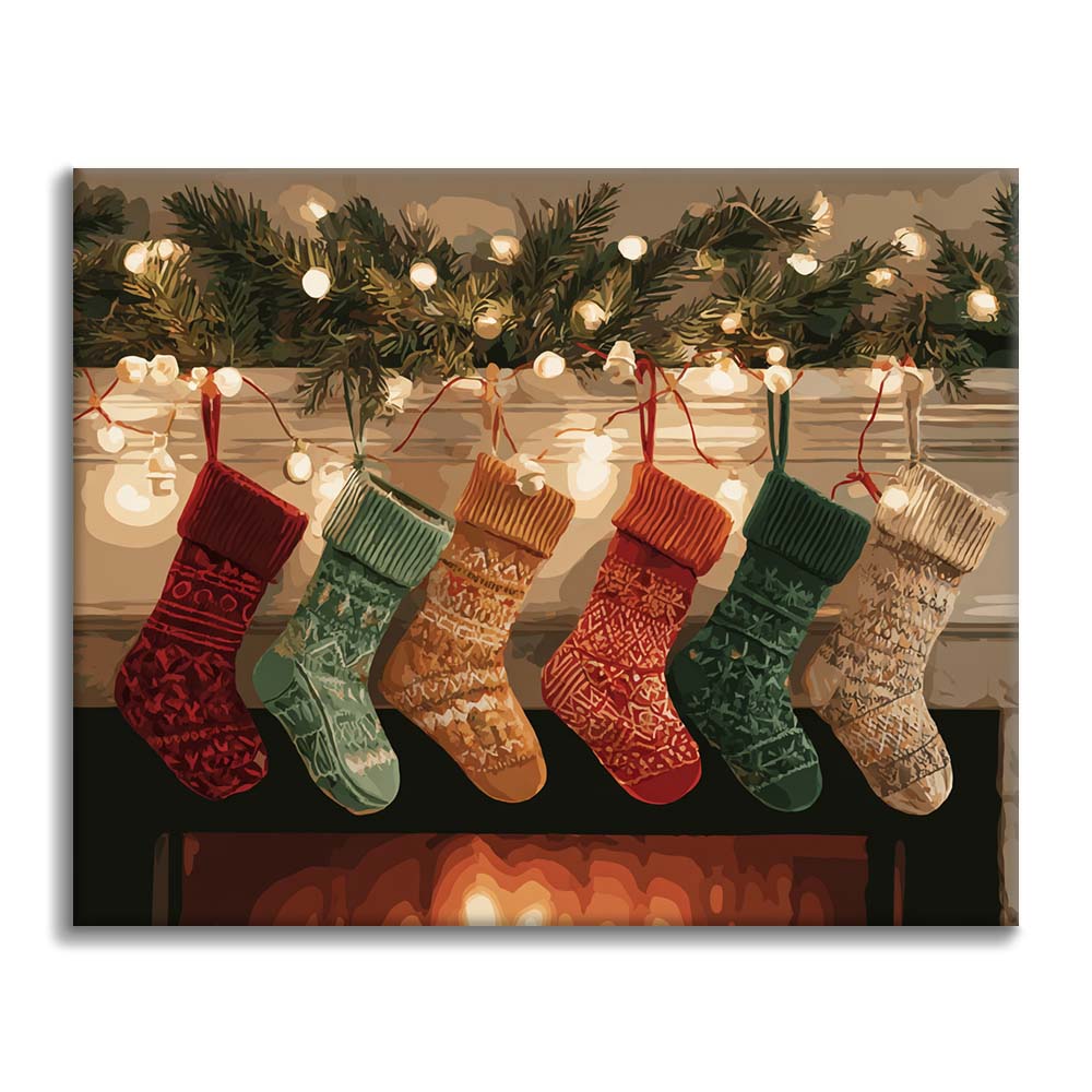 暖炉のそばのクリスマスストッキング - 数字で塗り絵